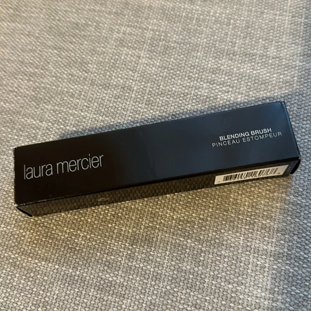 Laura Mercier BLENDING BRUSH New Edition NIB
